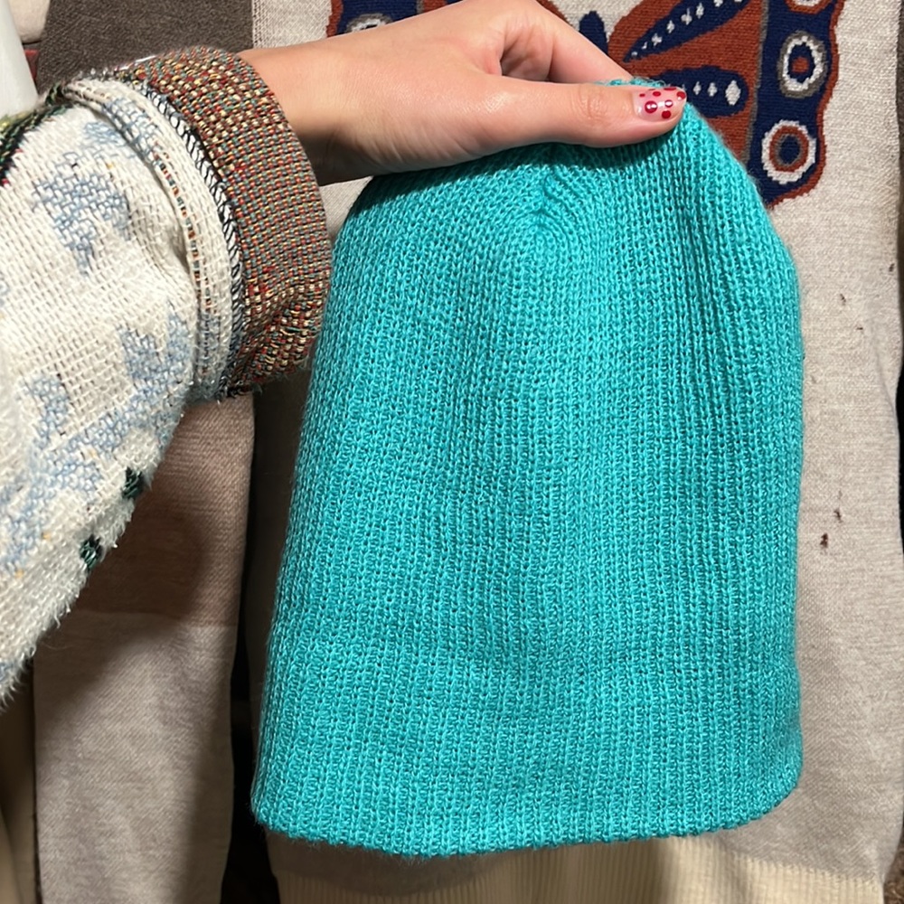Neff beanies - Picture 4 of 6